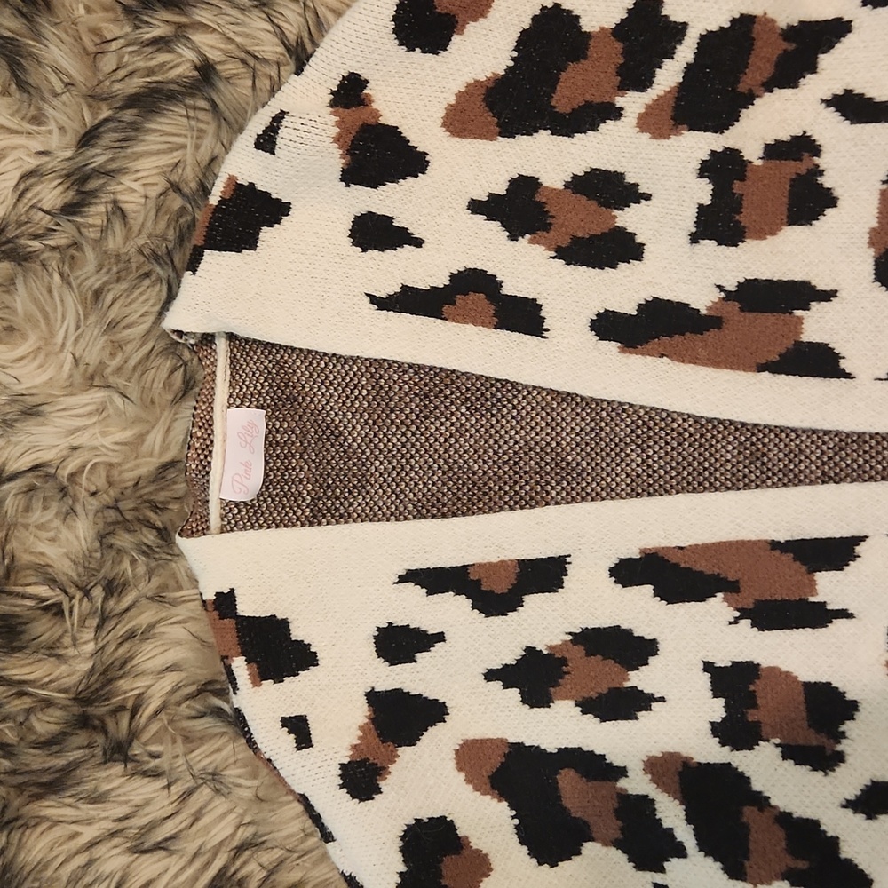 Pink Lily Leopard Cardigan - Picture 2 of 4